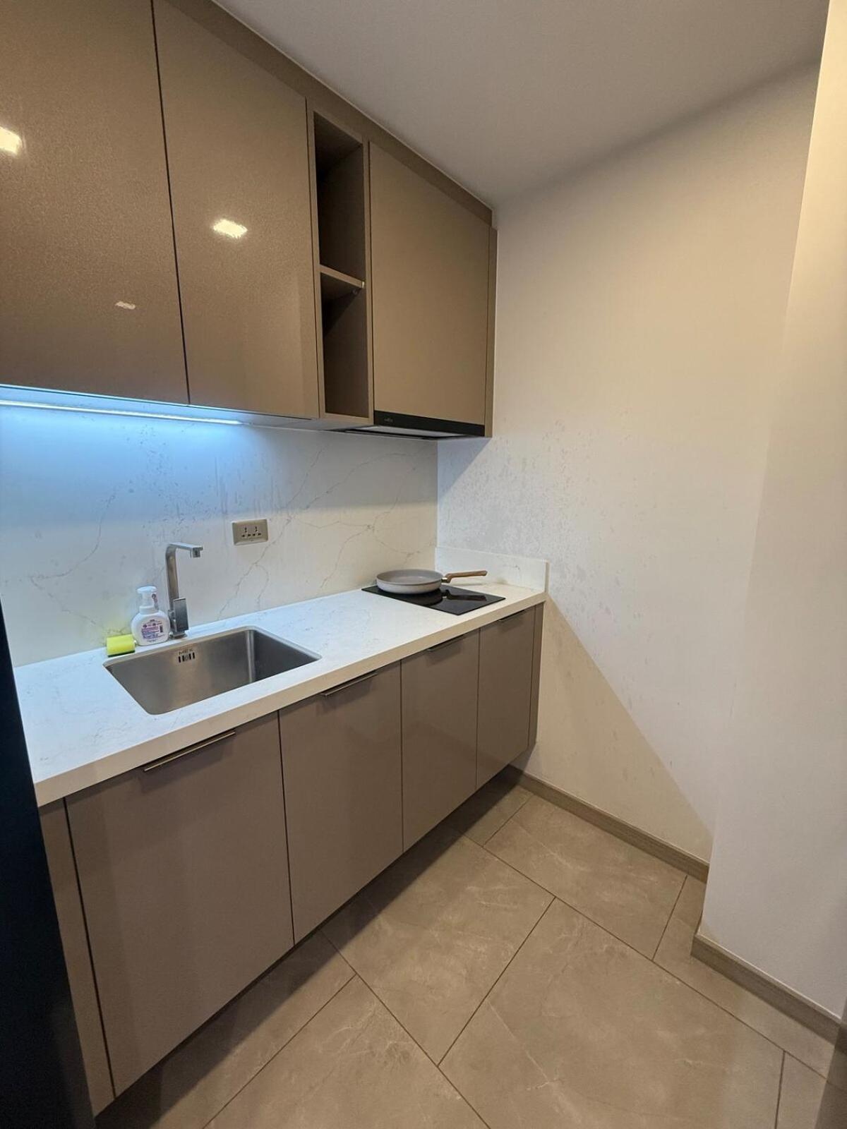 The 195 Asoke Bangkok Apartment *